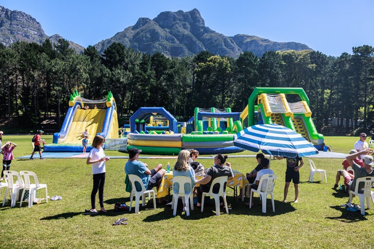 South Africa's biggest inflatable obstacle course! biggest, inflatable, obstacle, course, tuff, nutterz, tufnutterz, events, parties