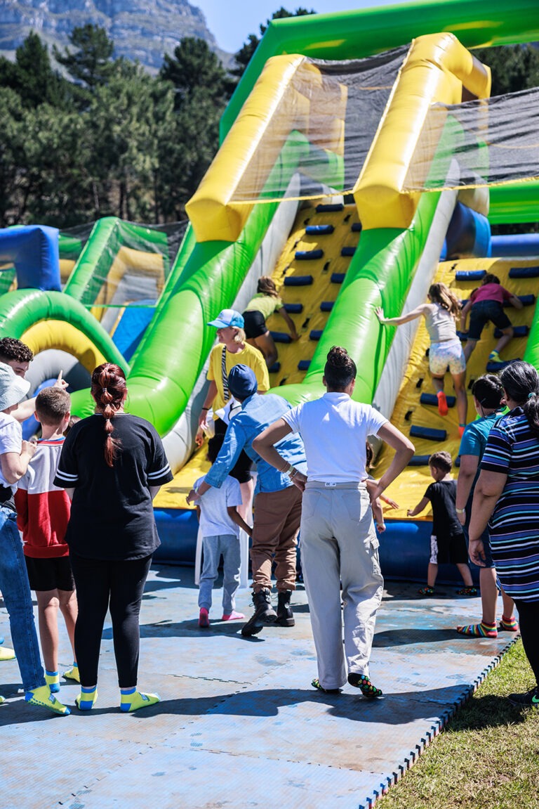 South Africa's biggest inflatable obstacle course! biggest, inflatable, obstacle, course, tuff, nutterz, tufnutterz, events, parties